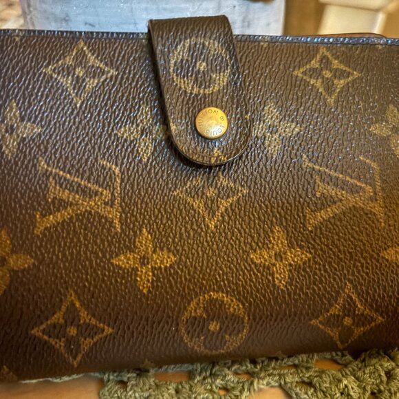 Louis Vuitton Bifold Wallet - Picture 1 of 10